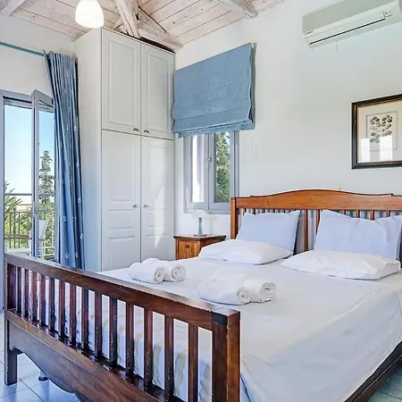 Sleeps 4 Pool Air Con Wifi Вилла *
