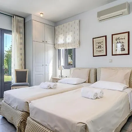 Вилла Sleeps 4 Pool Air Con Wifi Kaligata